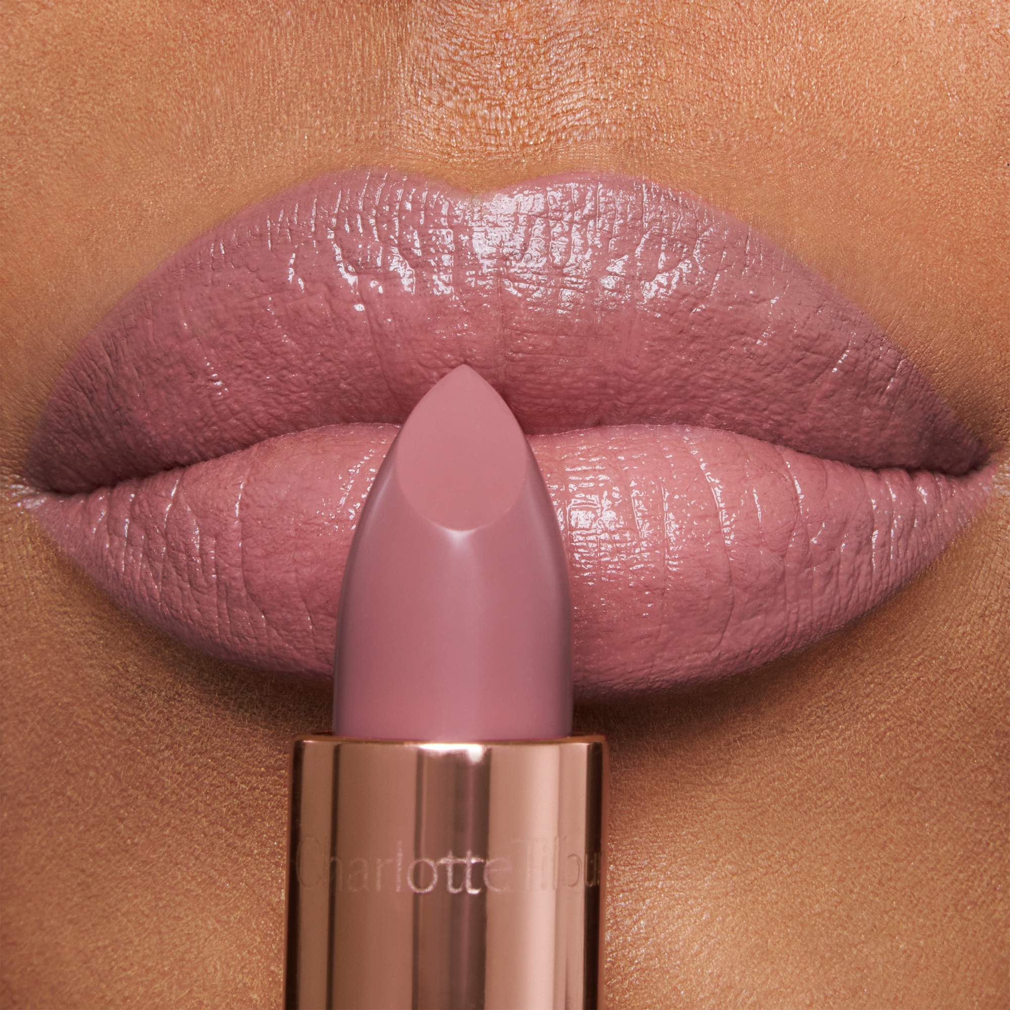 K.I.S.S.I.N.G.( BARRA PARA LABIOS)